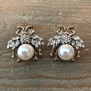 [Boutique] Queen Bee Stud Earrings
